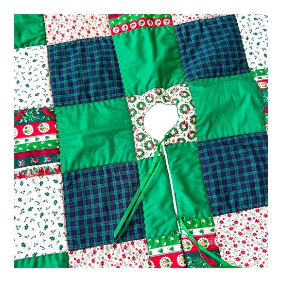 Handmade QUILT TREE SKIRT Green Eyelet Lace 38.5” Square Christmas Decor Vintage - Picture 3 of 5